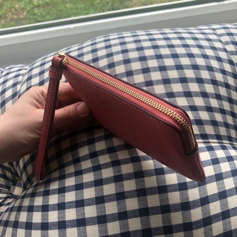 Coach Pink Corner Zip Wristlet Crossgrain Leather Wallet NWT - Picture 3 of 5